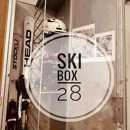 Charlotte 28 ברויל-קרוויניה